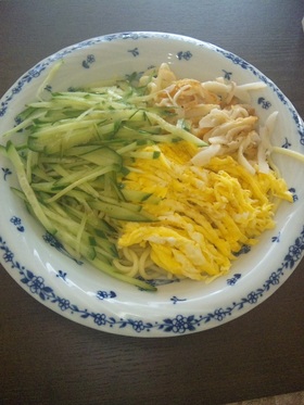 青じそドレッシングで冷し中華