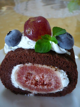いちじくのロールケーキ