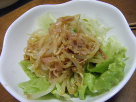 簡単　もやしの甘酸っぱいサラダ