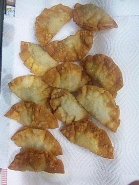 余った餃子の皮☆ﾂﾅときゅうりの揚げ餃子