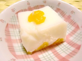 みかん入り牛乳ゼリー