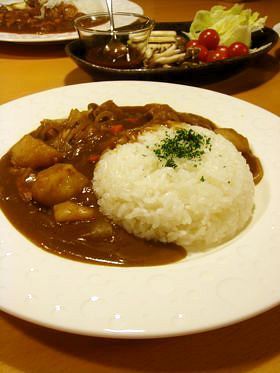 ルーから手作り☆家庭的な美味しいカレー