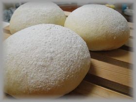 ホットケーキMIXで捏ねずにふわふわパン