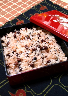 もっちり鮮やかお赤飯(゜ー゜☆キラッ
