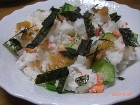 簡単♪さっぱり梅入り混ぜ寿司