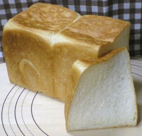 ごパン（ご飯入りの角型食パン）