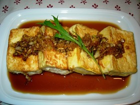 豆腐のステーキ・黒酢ソース