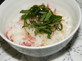 ほんのりピンクな茗荷ご飯