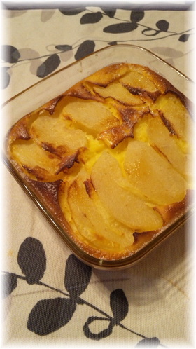 簡単☆ノンバター☆梨とヨーグルトのケーキ