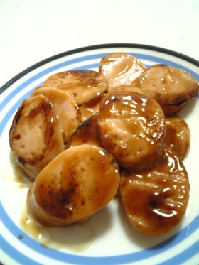 材料3つだけ☆魚肉ソーセージソース炒め