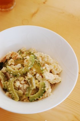 ゴーヤと豆腐蒸し