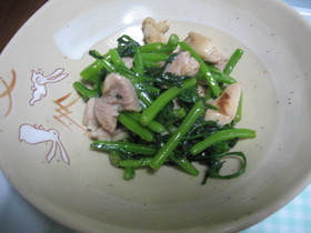 春菊と鳥肉のナムル