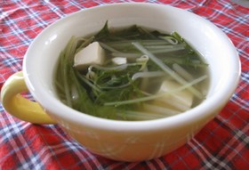 もやしと水菜と豆腐の中華スープ