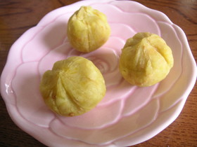 お弁当に☆サツマイモの茶巾☆