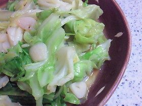 材料２つだけ！シンプルキャベツ炒め