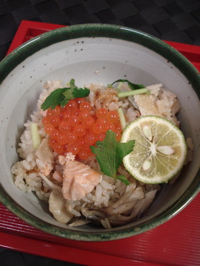 秋鮭ときのこの炊き込みご飯