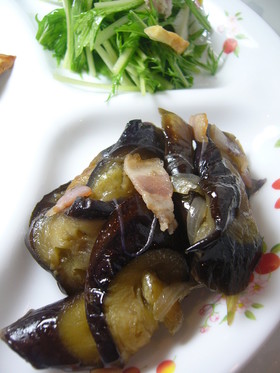簡単☆茄子とベーコンの炒め煮