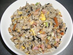 ☆ひじきの煮物で簡単ひじきチャーハン☆
