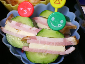 きゅうりのハムチーズサンド