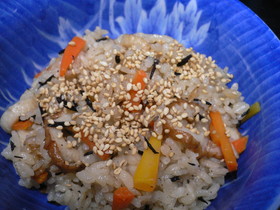 ちくわで美味☆しょうゆ味の炊き込みご飯