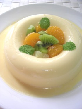 生クリームなしだって♪濃厚ババロア