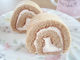 小麦粉不使用!きな粉のロールケーキ