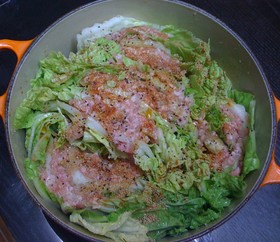 白菜と豚ひき肉の渦巻き蒸し