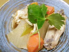 手羽中と厚揚げと野菜の煮物