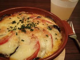 簡単☆茄子とトマトのグラタン