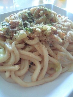 *ツナとキャベツの焼きうどん*
