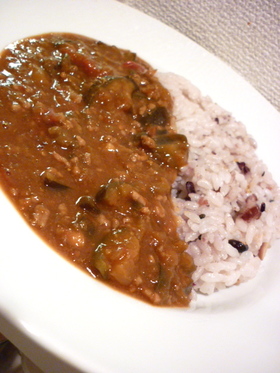 簡単❤ナスとトマトのキーマカレー