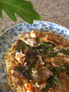 大葉にんにく醤油を使った 納豆お好み焼き