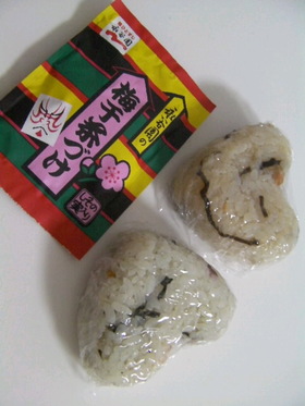 永谷園☆お茶漬けの素で簡単!!おにぎり