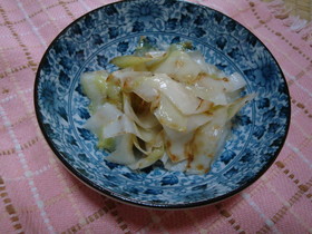 大根の皮～クレソルで炒めただけ
