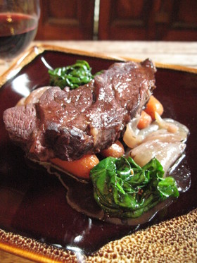 牛肉の赤ワイン煮