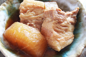 簡単に大根と豚ちゃんの角煮♪