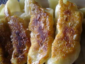 簡単♪ヘルシー♪黄金色の白菜餃子