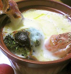 ミルクのやさしいお味♪チーズグラタン