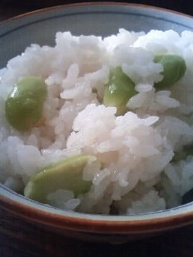 黒豆の枝豆ごはん