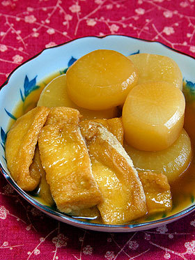 大根と油揚げの煮物