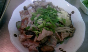 なすと豚肉の重ね蒸し焼き