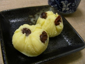 さつまいもとヨーグルトの茶巾