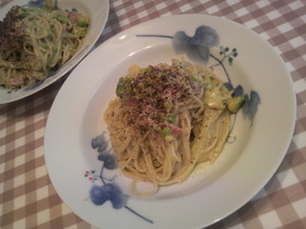 アボカドクリームパスタ