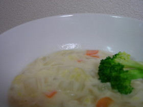 白菜のｼﾁｭｰみたいなミルクスープ☆