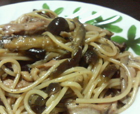 ＊＊なすとしめじと鶏肉の細切りパスタ＊＊