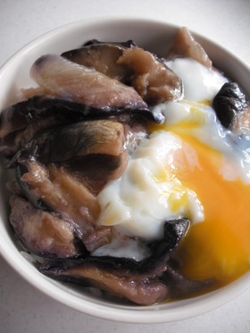 茄子玉丼