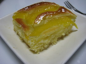 しっとりふんわり簡単な桃缶ケーキ