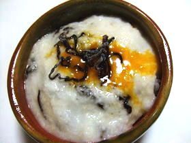 塩昆布だけでとろろご飯
