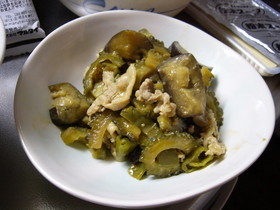 ゴーヤ・ナス・豚肉のみそみそ