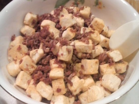 ひき肉と豆腐炒め